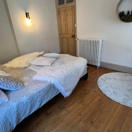 La Dorbluche Duplex 10-11 Person Apartment Longefoy